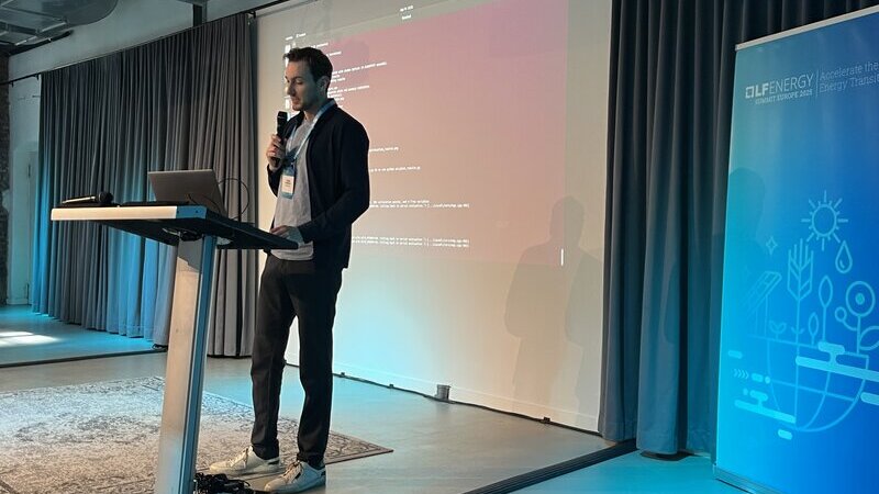 Tjerk Vreeken presenting at LF Energy Summit 2025